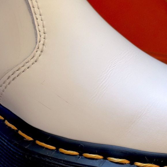 Dr Martens 2976 Smooth Leather Platform Quad Chelsea Boots in White unisex - Picture 13 of 16